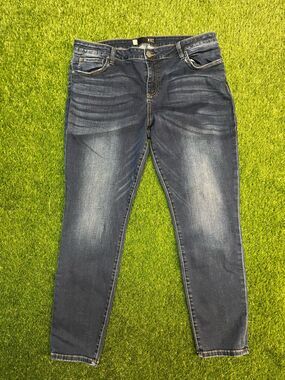Dark Blue KUT from the Kloth Womens Size 18 Jeans